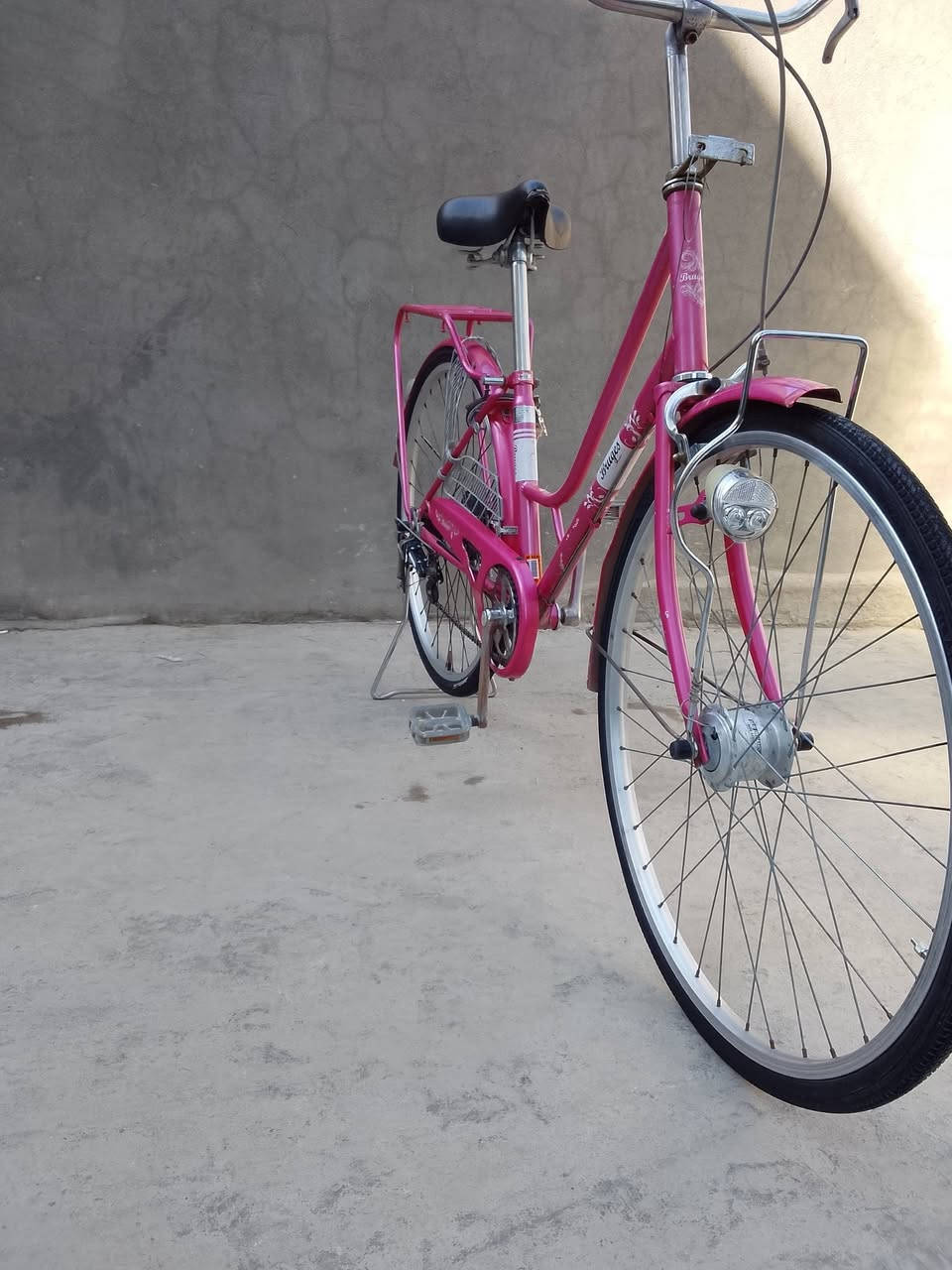 السلام عليكم بايسكل بناتي للبيع نضيف كلش السعر ٧٠وبي مجال التواصل خاص


**إذا كنت صاحب هذا الإعلان وتريد حذفه لأي سبب، رجاءا أرسل رسالة إلى الدعم الفني**