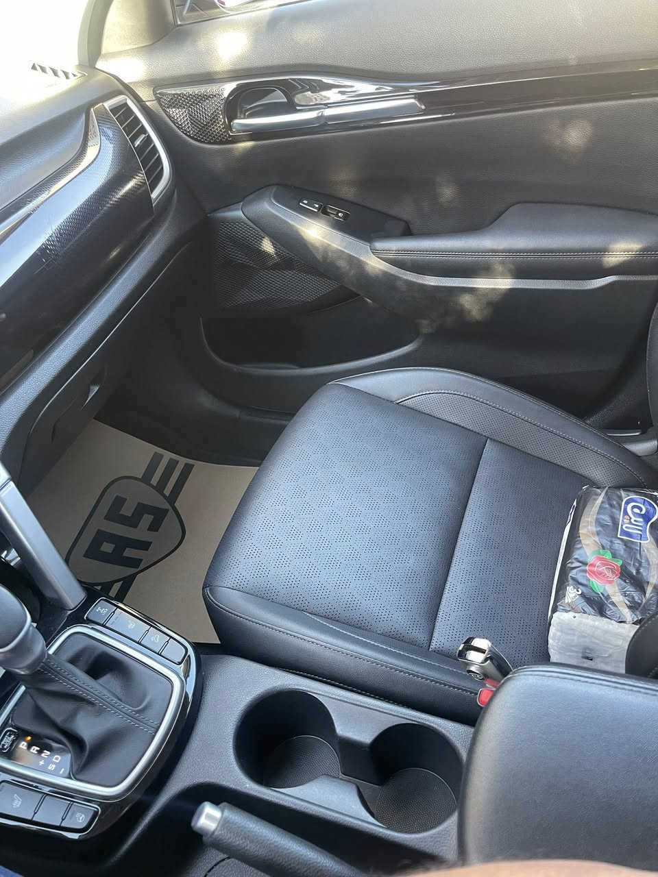 كيا سيلتوز وارد امريكي كفاله عامه سياره بوضع الشركه كلها بلاد لون مميز رقم اربيل مواصفات 2021
محرك 2000 دوش 
فتحه 
رادارات 360 امامي خلفي جانبي 
اوتو ستوب 
كشن جلد 
تدفئه بلكشن 
تدفئه ستيرن 
كامره دواره 
حساس امامي خلفي 
فور ويل 
ويل كب 
شاشه كار بلي 
لايت اوتو 
لد امامي 
تبريد شاشه لمس 
كير مكينه حداديه شرط وضع الشركه مامفتوح بيها برغي 
السعر 165 ورقه للاستفسار اكثر ***********
