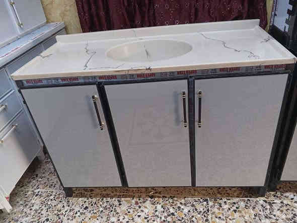 كونتر جديد متر ونص ٣قطع سنك مرمر سعر 325 الف تفصيل خاص لعنوان ابو لخصيب بهادريه اكو خدمت توصيل بكروه *********** البصرة
