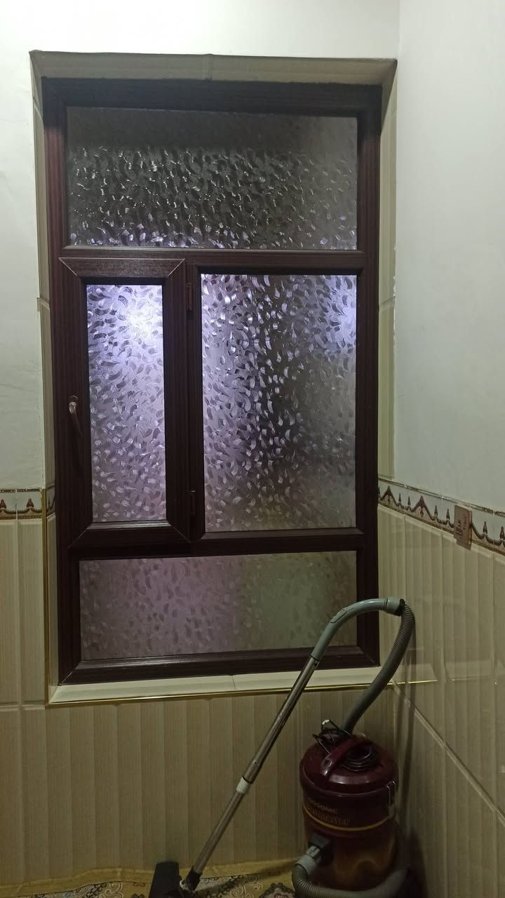 سەلام بۆ فرۆشتن پێنج پەنجەرەیە تازەو لۆک ***********
