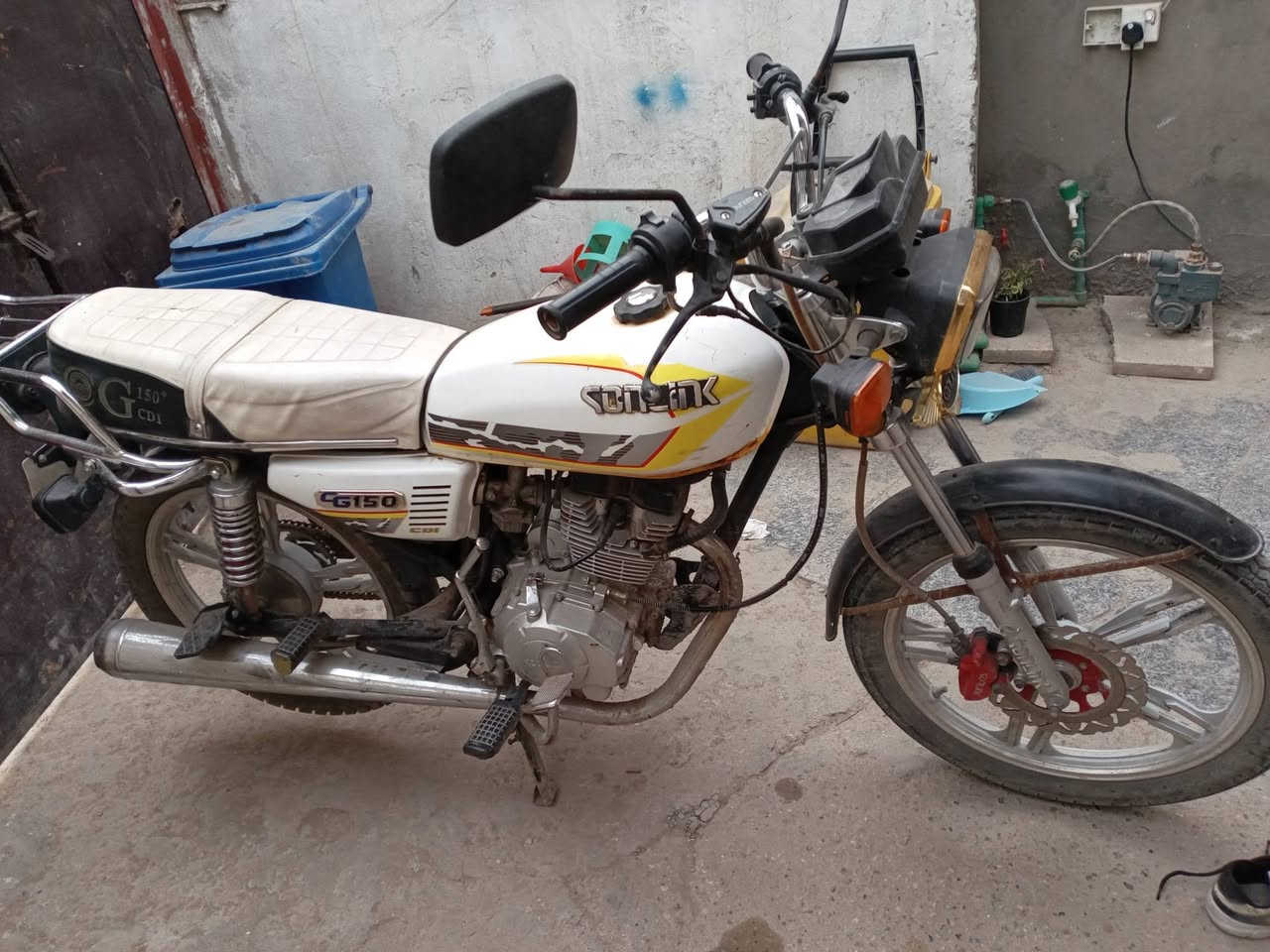 للبيع موديل ٢٠٢٤ السعر ٥٥٠ 
عنوان بغداد حي الجهاد
نقص صفاحيه وباتري


**إذا كنت صاحب هذا الإعلان وتريد حذفه لأي سبب، رجاءا أرسل رسالة إلى الدعم الفني**