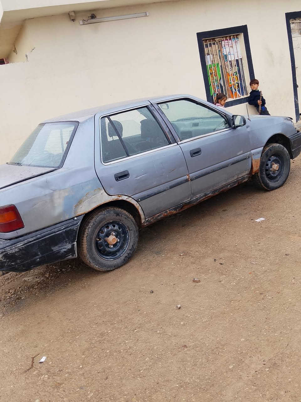 سلام عليكم سياره اكسله للبيع موديل 93 سنويه لى 26.  مكاني ديالى المقدادية رقم الهاتف ***********.  مراوس هم يرهم
