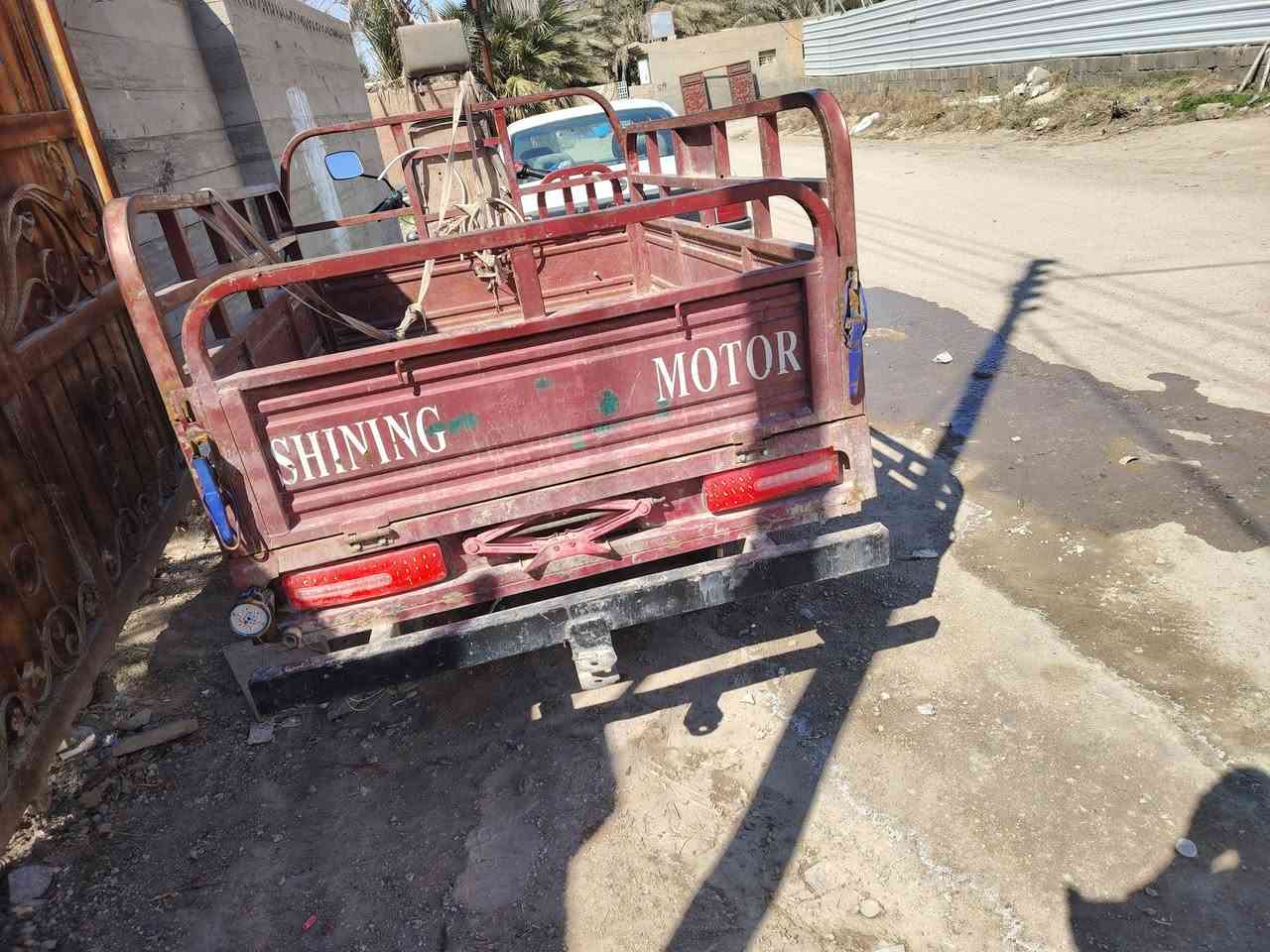 سلام عليكم للبيع ستوته موديل 2020 كهربائيات كله شغاله يرادله دشلي سلف برغي صلنصه سعر مليون 200 وبيه مجال خاص او على الرقم ***********
