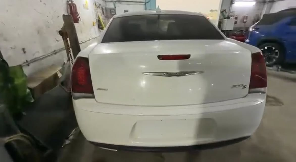 سلام عليكم.   اكلايسر اوباما موديل 2019 تبديل جاملغ امامي موجوده في سفوان السعر 35 ورقه فقط ترهم كتاب ضباط  الاستفسار ***********
