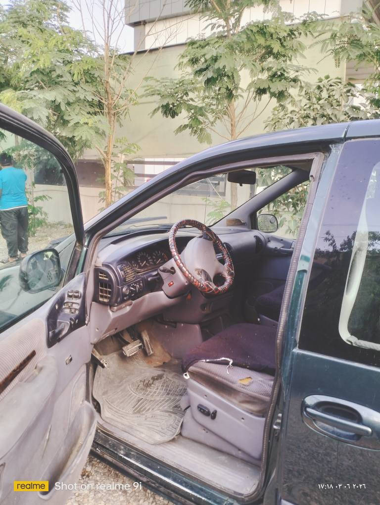 سەیارەی گلایزر 
مۆدێل ٩٨
گێڕ ئۆتۆماتیک 
مەکینەی کامیری
٤ تایە لە بنە تا بڵێیت جوانە 
ئارم پلاستیک سلێمانی 
٢٠ معامەلە
ژم
*********** كالار, السليمانية
