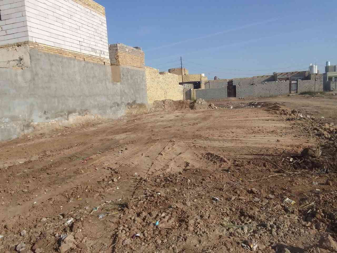 قطعه للبيع مساحه 200 متر حي السبل الأولى قريبه على الشارع التبليط ال بعوفي وقربيه على مكتب الفرطوسي  مكانه كلش حلوو بنص السكن الخدمات   ماي ومجاري وكهرباء نزله مجمع  البان سليمانيه


**إذا كنت صاحب هذا الإعلان وتريد حذفه لأي سبب، رجاءا أرسل رسالة إلى الدعم الفني**