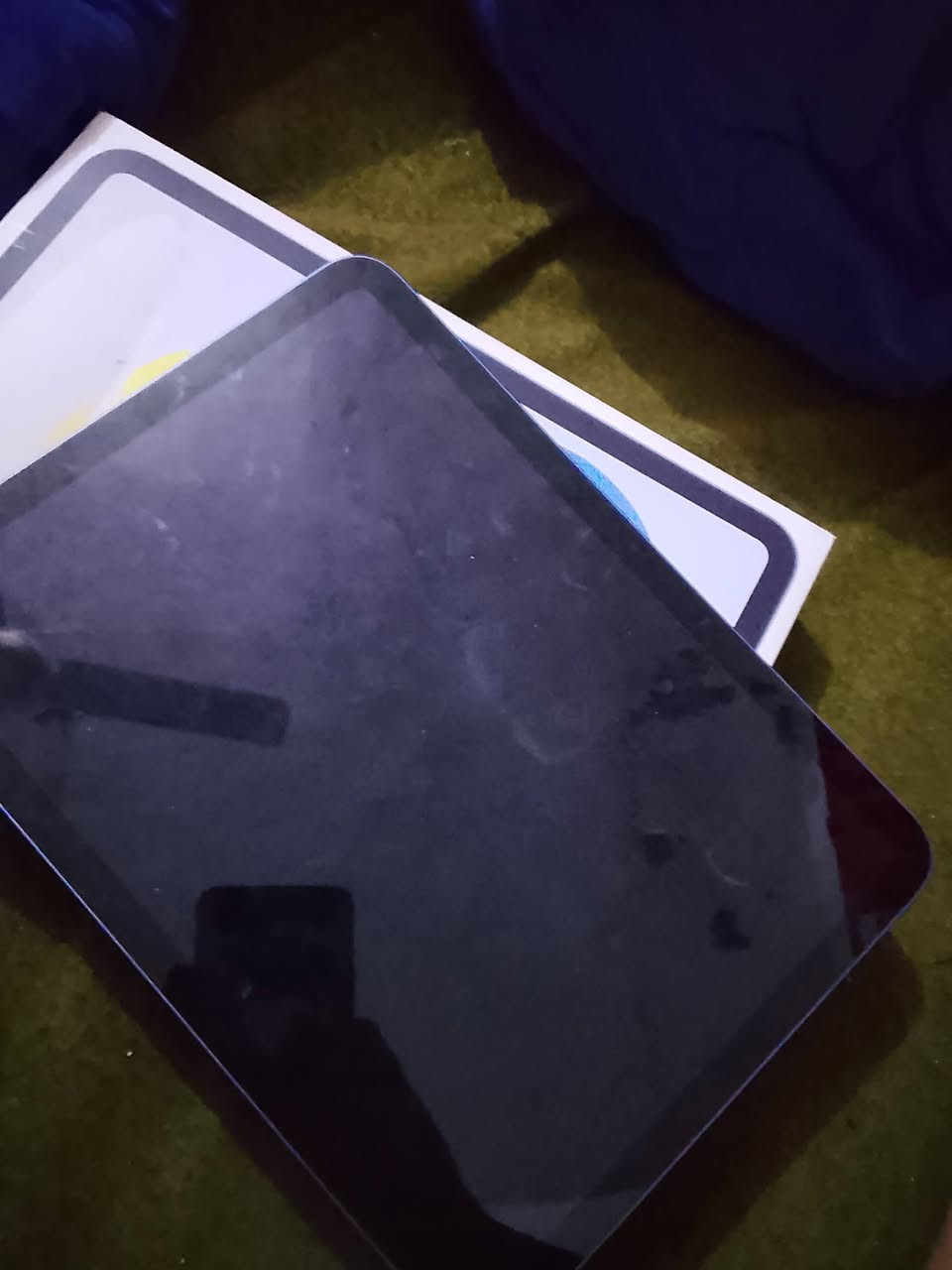 سلام عليكم ايباد 11 ذاكره 128 البطاريه 100 صارله سبوع مشتري ***********
