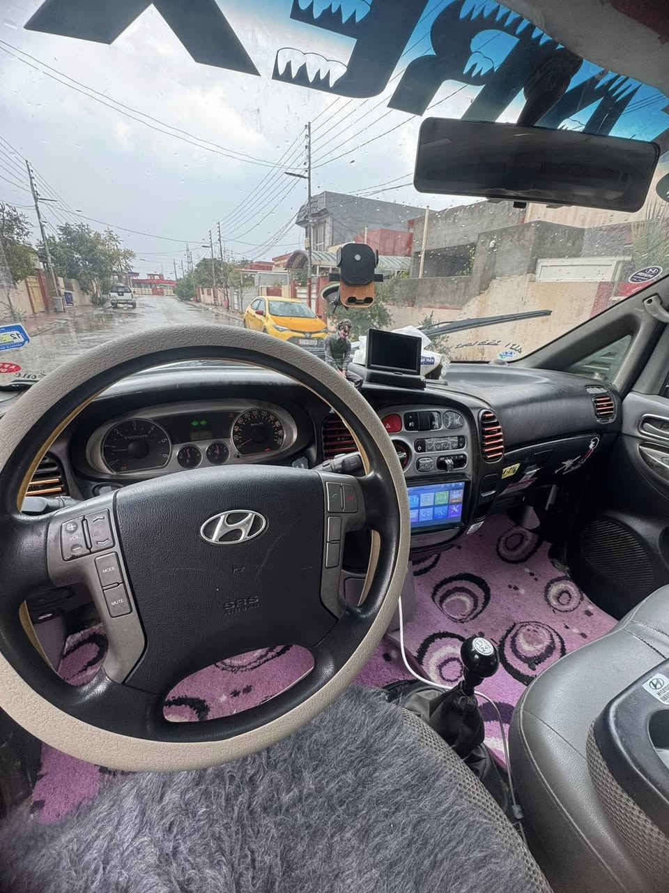 ستاركس سياحي 2007 بلاد مسكر گير عادي 
گير ومحرك كفاله / شواصي بلاد كفاله لا مكسر ولا تعمير /صدر جديد / گير ومحرك مكفول / تخم تايرات جديد/ بيها قطعتين صبغ جاملغ خلفي وباب اسلايد فقط بدون اي ضربه ودواخل / سنويه ورقم جديد باسمي لحد 2030 / هيئه وغرامات مصفره / تبريد وتدفئه شغال مضبوط / سبع الوان / سياره مناقصهه برغي سيبايه ودرع ودرج / 
السعر 95 وبيها مجال
مكاني ديالى / خانقين
***********
