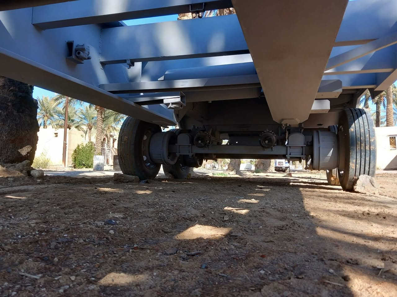 عربانه لودر للبيع. ***********.  في بابل
