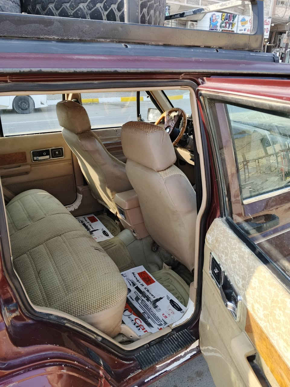 سلام عليكم سياره جيب شيروكي شخاطه موديل 1992 سياره بلاديه مكينه مصار سبوع من شديته بعدهي بل ضمان رقم اربيل تحويل مباشر بيه كم نقص جبنه مال جعمقه مال الباور ستيرن شويه ثكيل ودبلات الماميه واكفات يرادله دبلات طسه بيه سياره جديده كلش مكاني بغداد صليخ ***********
