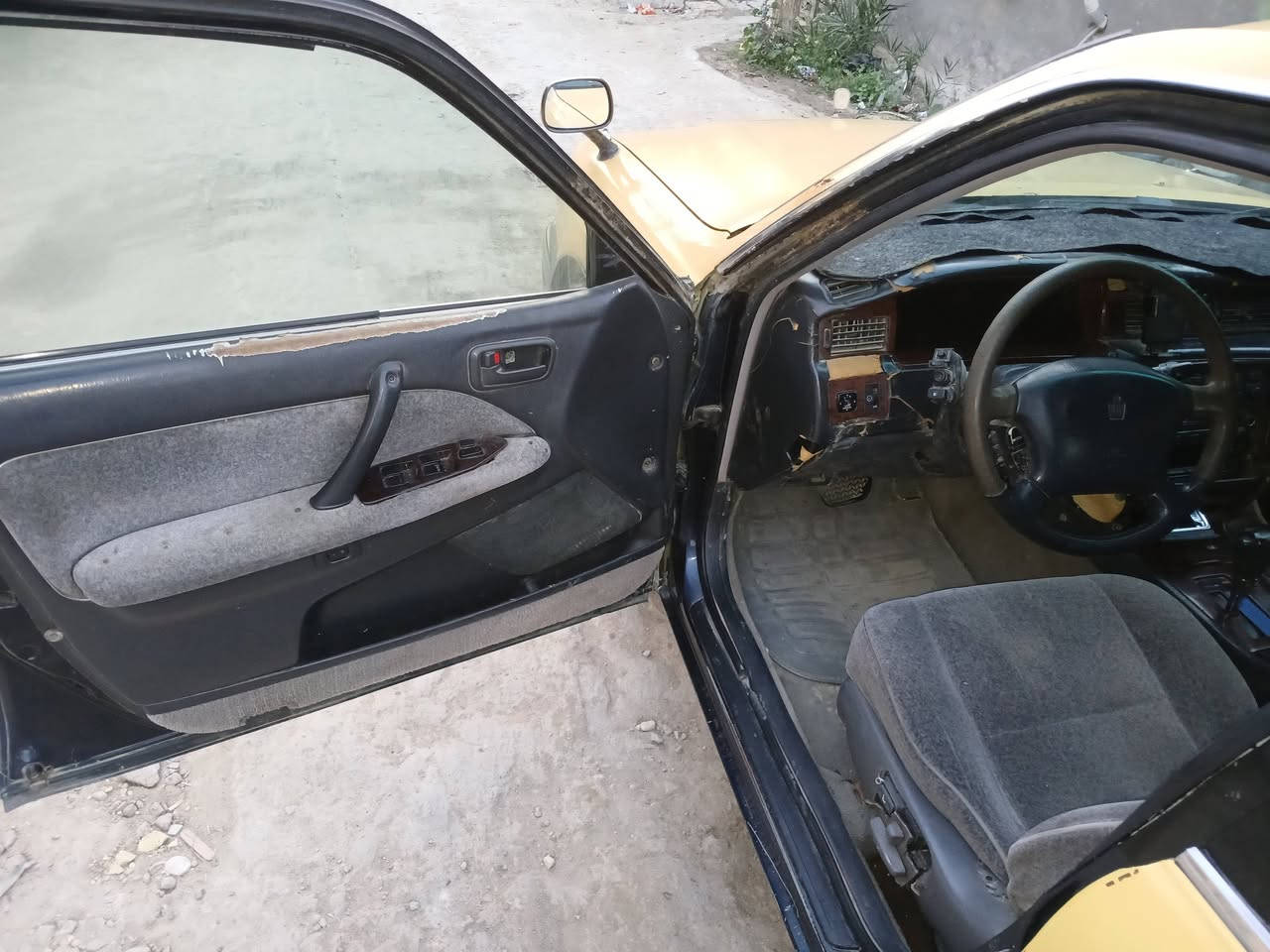 مرحبا راس الثور تكم موديل ٩٩ رقم انبار للبيع
نضافتها ٨٠ بالميه راعيها يمي مكينه ٣٠٠٠ ففيتي تبريد شرط نقص غاز فقط بيها ليك كهربائيات شغال بيها عطل كهربائي  بالكير سياره انطيها دي تبقى شويه وتنمر طبيعي 
المكان ناصريه سوق الشيوخ السعر ٥٣ وبيها للشراي قليل مو سعرها بس محتاج واريد ابيعها عل وضعها رقم ***********
