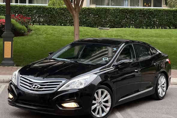 السلام عليكم اقرا المنشور قبل لا تتصل                        
ازيرا 2014. فول مواصفات 

سياره خليجي بدون ضرر بيها شبر توحيد لون  عل  بنيد  اضافه مكانات بارد فقط  بسيط كلش 

كير محرك شرط  مامفتوح ولا مبدل بيها شي 

سياره نظيفه مال بيت  سياره رقم دهوك مسطره دولي 

محرك 6 سلندر 3000 المرغوب كوبون موجود 

وبالعافيه عل ياخذها سياره كامله وجاهزه 

السعر 143.  للاتصال ***********

                    ***********
