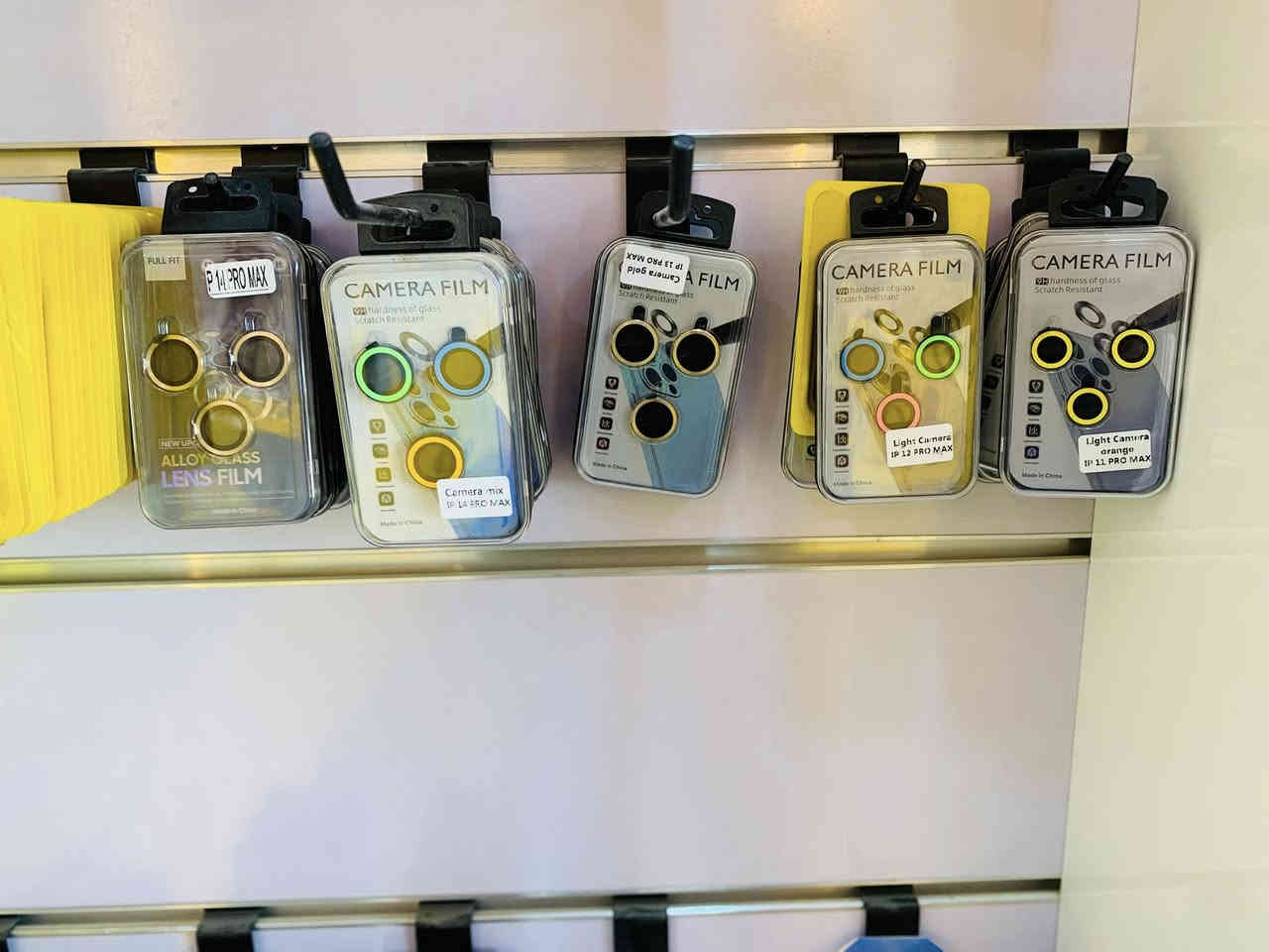 عرض ناري لرأس السنة
يُعلن مكتب عين العرب عن تخفضيات للاكسسوارات التالية…

١-كفر اصلي ٣٠٠٠

٢-سماعة كيبل اصلي ٣٠٠٠

٣-كيبل اصلي ٣٠٠٠

٤-كفر ايفون اصلي ٤٠٠٠

٥-عدسات ايفون ٢٥٠٠

٦-ستاند سيارة ٥٠٠٠

٧-فريز موبايل ٥٠٠٠

٨-كفر دفتري ٤٠٠٠

٩-لاصق شاشة(لزگة) ٣٠٠٠

١٠-شاحن رواتر(UPS) ٢٥٠٠٠

١١-سماعة بوبجيmp3 ١٠٠٠٠

١٢-سماعة ايربود ايفون اصلية ١٠٠٠٠

١٣-شاحنة ايفون ١٥ و ١٣ اصلية شرط الفحص ١٢٠٠٠

١٤-ساعة ايفون watch ١٠٠٠٠

١٥-شفت بوبجي ٨٠٠٠

١٦-سير ساعات ذكية ٢٠٠٠

📍الموقع / ناحية بروانة- حي الشرطة مكتب عين العرب بالقرب من مول فراس ويوجد خدمة توصيل 

للاستفسار ***********
