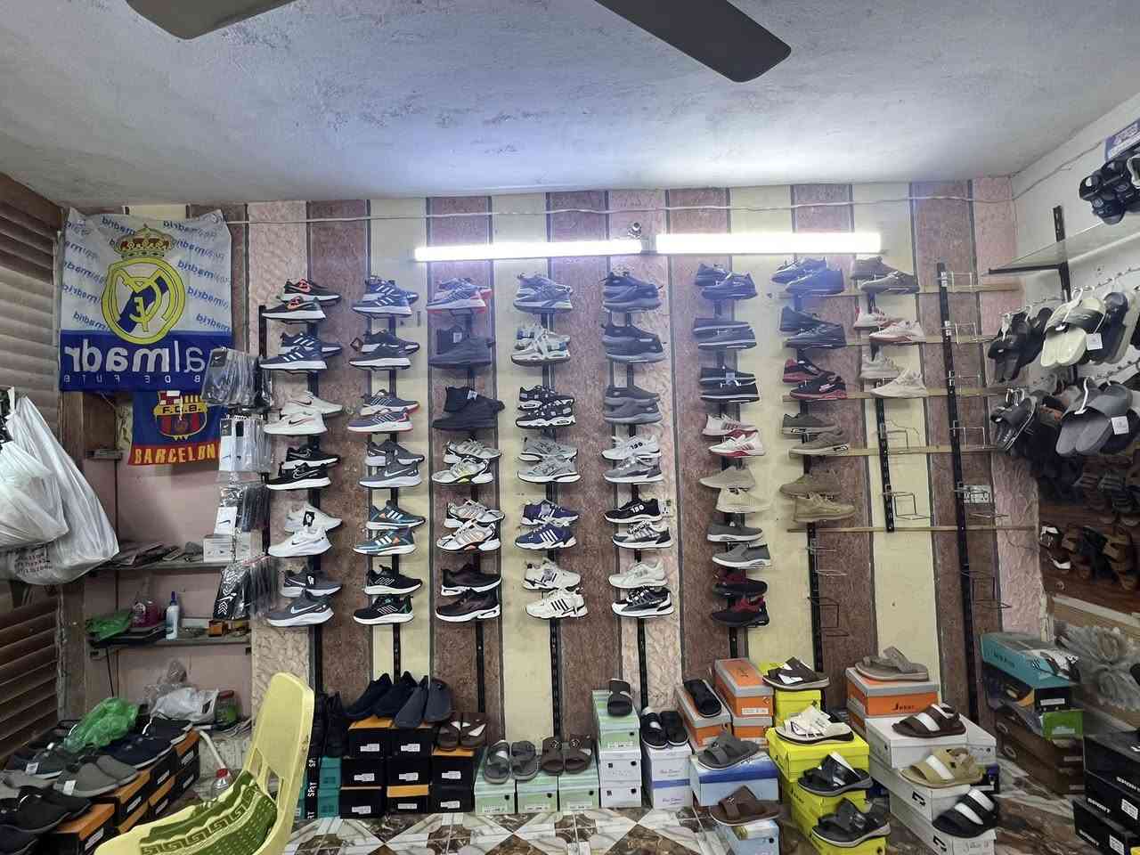 سلام عليكم محل للبيع شلع للاستفسار الاتصال على هذا الرقم *********** او مراسلة الصفحة
