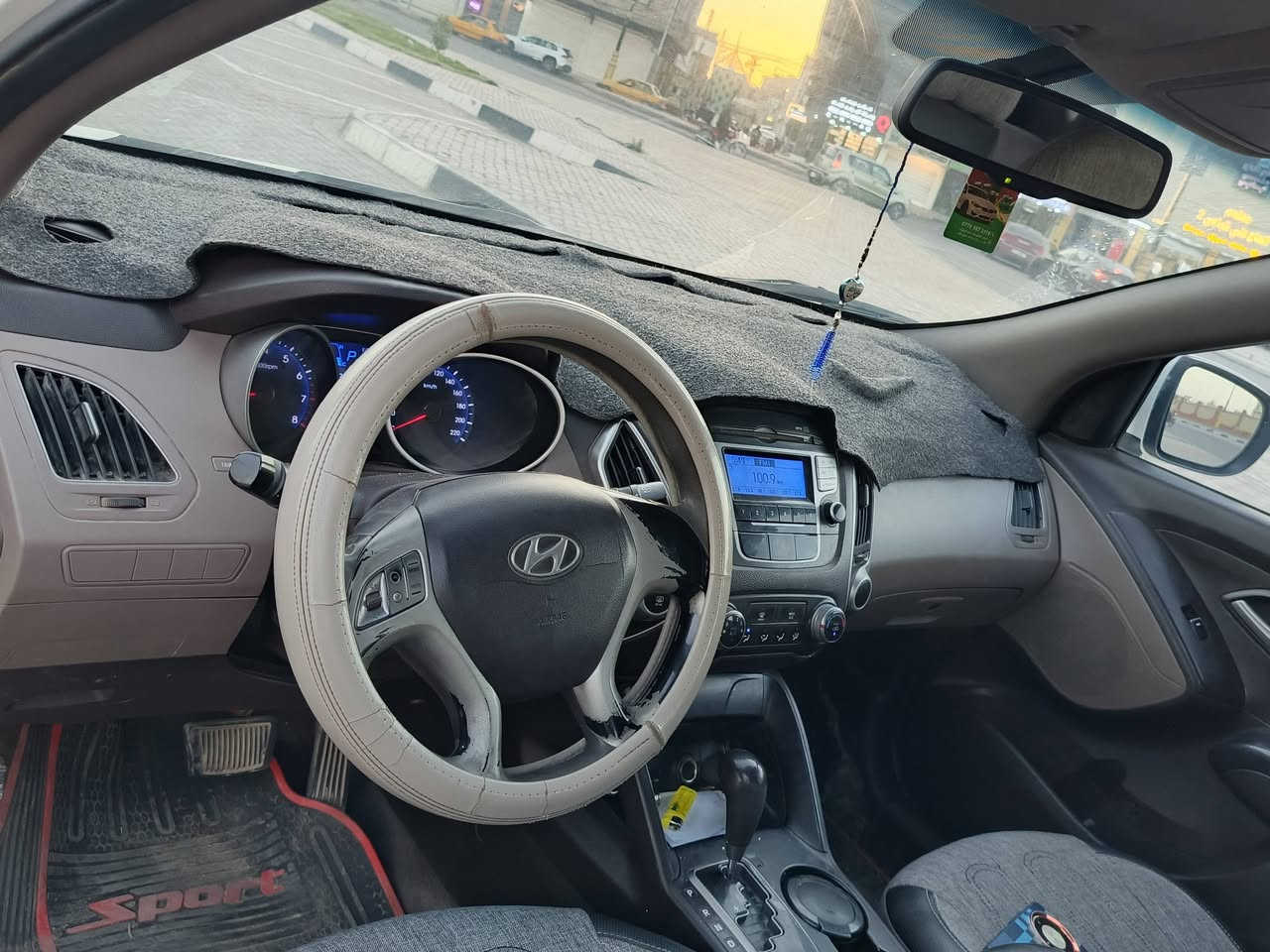 سلام عليكم سياره نوع توسان موديل 2013خليجي نص فوال شاشه كامره حساسات امامي خلفي تحكم ستيرن جهتين شاير مري كفاله كير مكينه حداديه تخم تاير تبريد كفاله من ضربه او تبديل او صبغ العنوان كربلاء السعر 133بيه مجال رقم الهاتف ***********تصال تحويل مباشر بسمي
