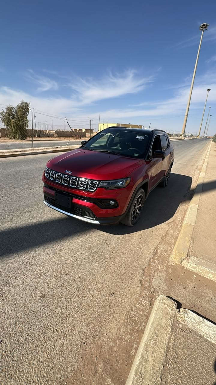 جيب كومباس ٢٠٢٤ حادث بسيط جدا صبغ الجاملغ الامامي الايمن فقط بدون ايرباك رقم بغداد (شهداء)  لمتد فول مواصفات مكان السيارة اليرموك للاتصال على الرقم
*********** متواجد واتس اب
