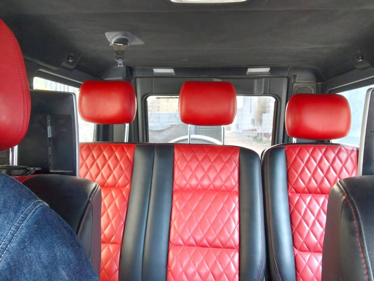 ل للبيع او المراوس حسب القناعه جي كلاس G550بلاديه ٢٠١٧مكفوله كلين محرك جبار ٤١٧حصان.فووول مواصفات رقم بغداد شبه مميز سنويه جديده ٢٠٢٧رقم بغداد باسمي السياره مداور ثاني يوم للاستفسار عالخاص او وات ساب ***********
