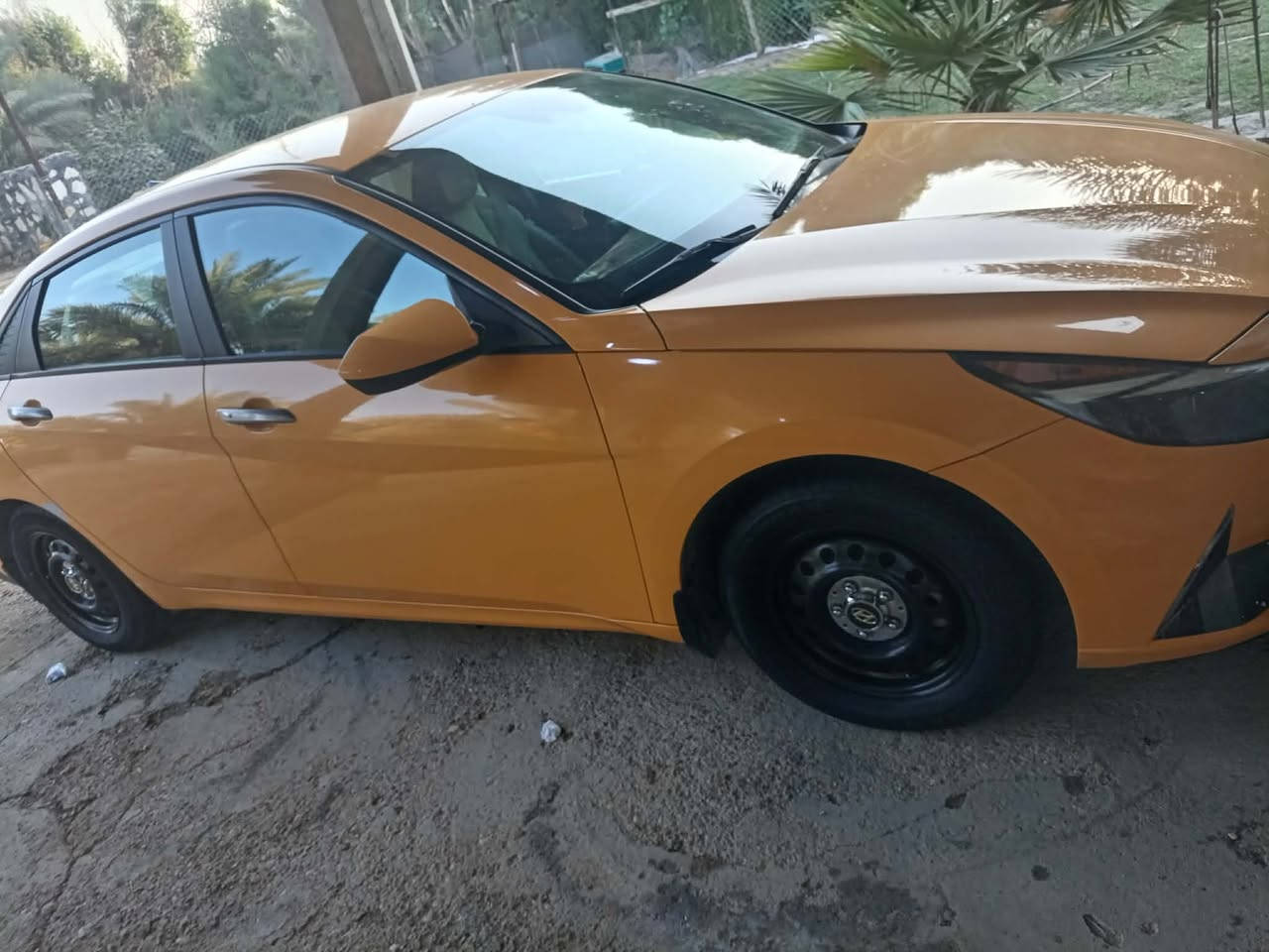 سياره النترا موديل ٢٠٢٣ نص فول سياره جديده بمعنى الكلمة حادثه موضح بالسونار بحافه البنيد فقط والباقي كفاله عامه رقم بغداد الجديد ٣٤٤٦ ٠٧٧٧٢٩٥
