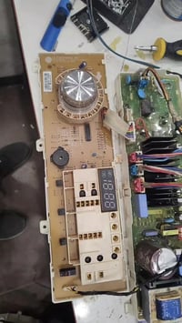 07709171759 07511701701