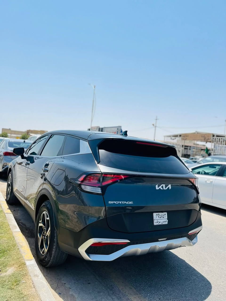 #Kia Sportage Lx 2024

وارد امريكي الشاصي الكبير 

 الضرر تقرير غرق وشغالة مكفولة من كلشي على وضع الشركة ماشية ١٢ الف فقط موديل 2024 دخول جديد منفيس رقم مؤقت جاهز للترقيم على اي محافظه 
المواصفات رادار امامي مانع اصطدام حساس خلف كامرة خلفية شاشة تدعم كار بلي سايد ابريك بصمة ثلاث أنظمة قيادة (سبورت -نورمل -سمارت) قيادة ذاتية نظام منحدرات مثبت سرعه تحذير عند الخروج من المسار السعر  180 وبيها مجال للشراي مكان السيارة الناصرية 

للتواصل: ***********
