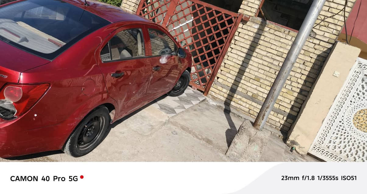 سلام وعليكم
شوفر ليت سونك خليجي ٢٠١٢ رقم بغداد مشروع وطني بسم ولد صاحبي كير ومحرك خير من الله 
الكشر اعتقد بيها قطعتين صبغ أو تالثه بيها جراد خفيف كلش بدون دواخل  وبيها بارد ب باب الوره
السنويه صاقه صارله ٥ أيام  
نوقصها دعاميه اماميه بيها كسر 
جامه اماميه تعبانه
تبريد عفته يشتغل اعتقد غاز 
صدرها ٧٥ %
مكانها ديالى بعقوبه 
سعر٥٥ وبيها مجال  
الاستفسار ***********
