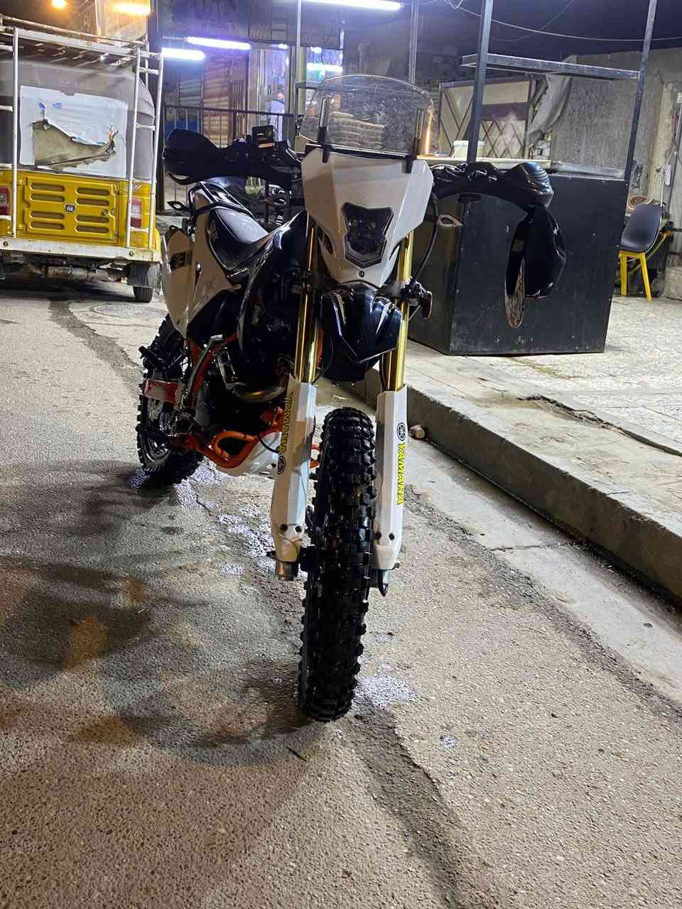 للبيع قفاز سونك مديل 2026 بعدهي وكاله لسعر 1350 وبيه  مجال حك الجيه ***********
