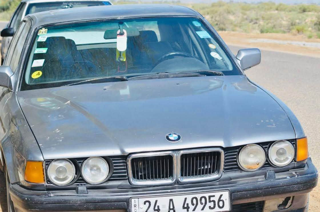السلام عليكم اخوان 🤍
BMWموديل1992م 

الحجم(730i (V8   مسكر 8 سلندر 

مكينه وكير حاويه شرط مكفولات 

حداديه وتخم تاير جديد دواخل نضيفه تبريد منضومه كامله جديده ثلج ❄️ كهربائيات كلهه شغاله سياره مصبوغه عام جماليه بدون اي حادث مكفوله 

لايت زنون عالي ناصي 
  
العنوان ديوانيه

السعر 55وبيه مجال 

رقم الهاتف      ‭***********
