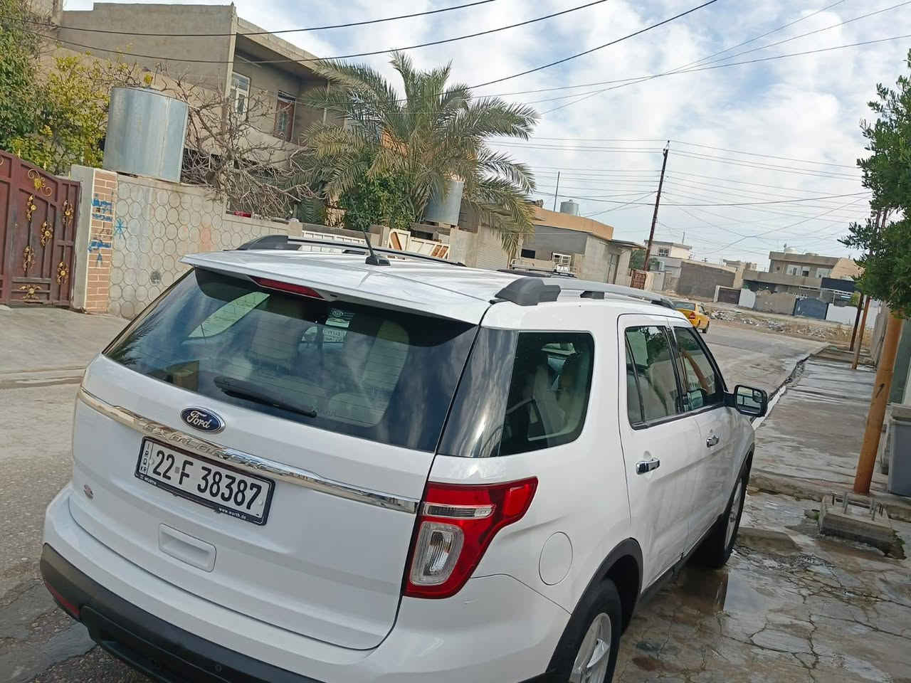 فورد اكسبلور موديل 2014 
كير محرك (6v) مامفتوح شرط سنوي رقم جديد بونيت جملغ صبغ بدون دواخل تبريد مركزية سونار موجود بل منشور تبريد مركزية(7) راكب نظام غاز مال شريكة سعر 142$ ورقه بي مجال بسيط رقم تلفون ***********
