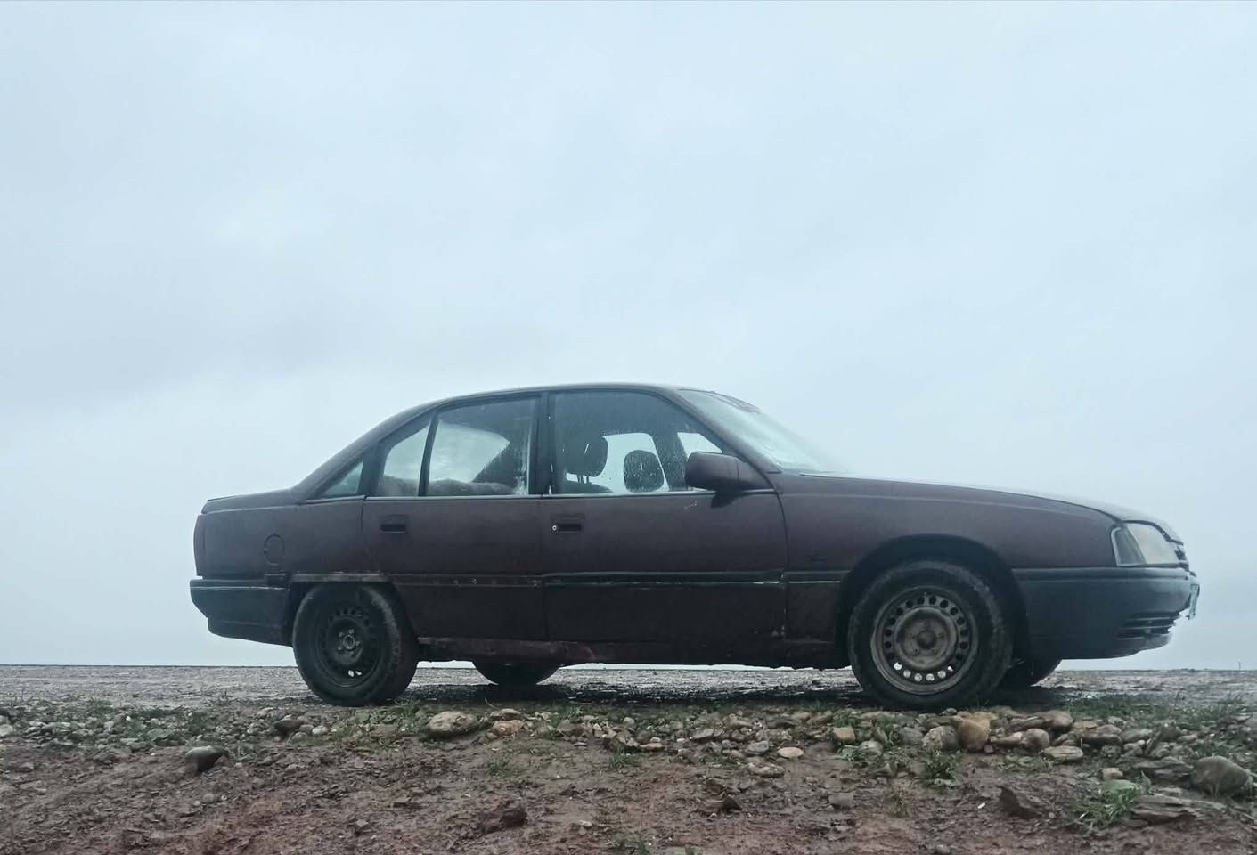 السلام عليكم  اوميكه للبيع  20موديل 89 كوبون السعر 17مكلف بلنشر/***********
