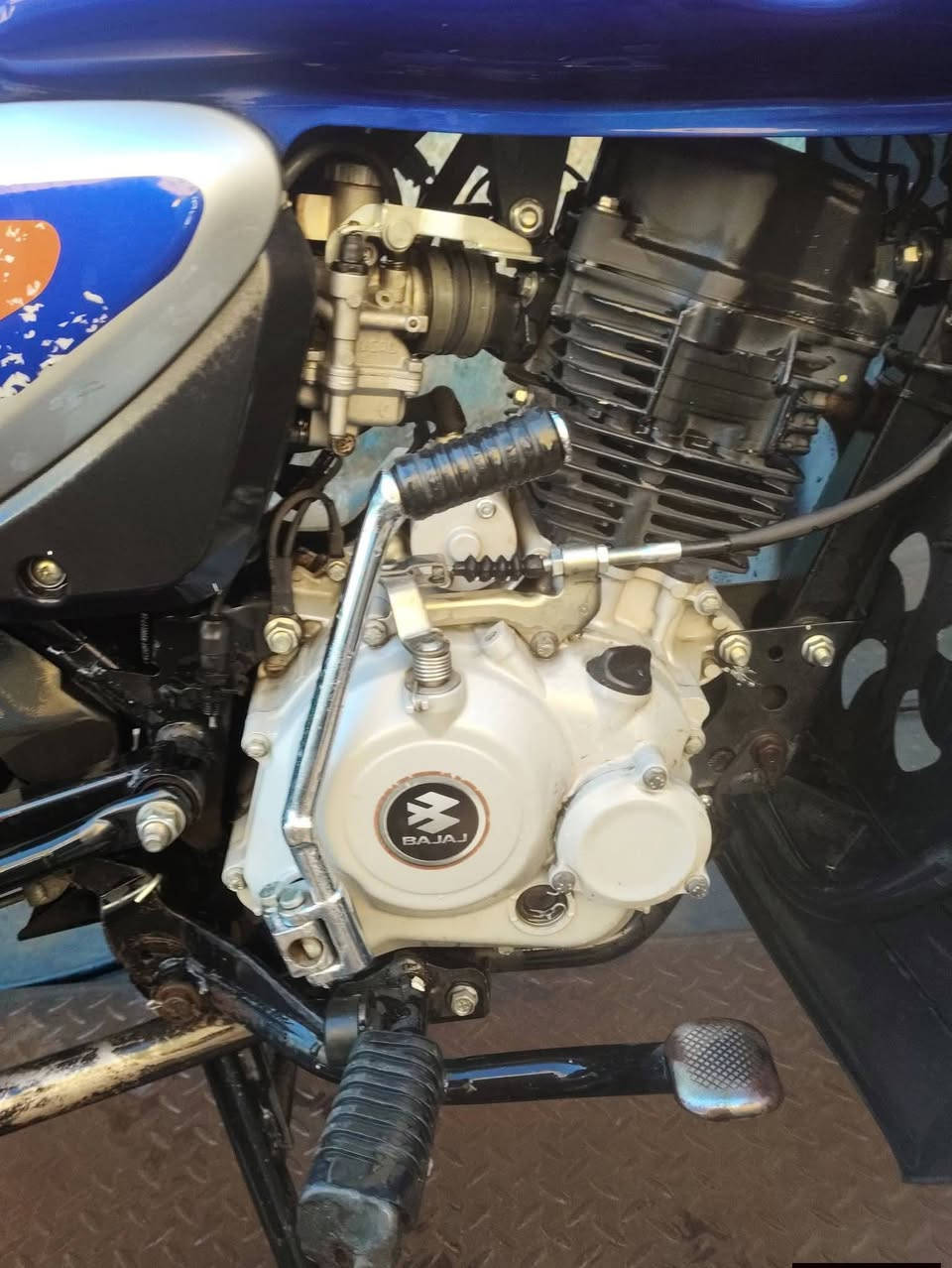 بوكسر هندي للبيع مديل 23 الدراجه خير من الله
سنويه بسمي العنوان بغداد مدينه الصدر 
السعر 2250 بيها مجال شي قليل 
خابرني وتدلل ***********
