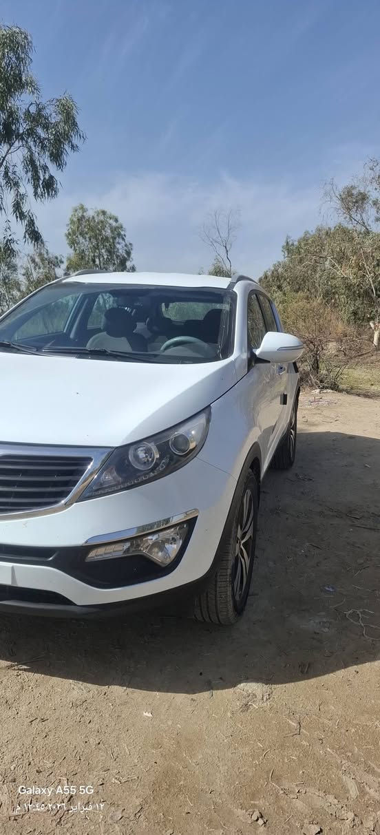 السلام عليكم
كيا سبوتاج 2014 خليجي رقم سليمانية تحويل ثاني يوم 

مكفولة كفالة عامة من الضربة والبارد السيارة حلوة كلش ع ايد وحده  

تحكمات ستيرن 

  كاميرا وحساسات خلفية 
محرك 2000 دوش 
محرك و گير شرط كفالة 

ماشية 95000 وقابل للزيادة 

السعر 16000$ وبيها مجال  

للاستفسار ***********
