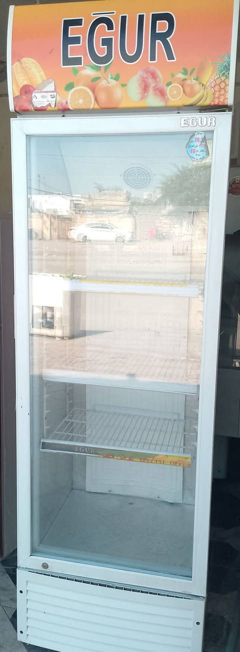 سلام عليكم///براد نضيف شرط شغل بلاد  حجم كبير للبيع مكان حي لعسكري قرب جامعه العين واتساب ***********
