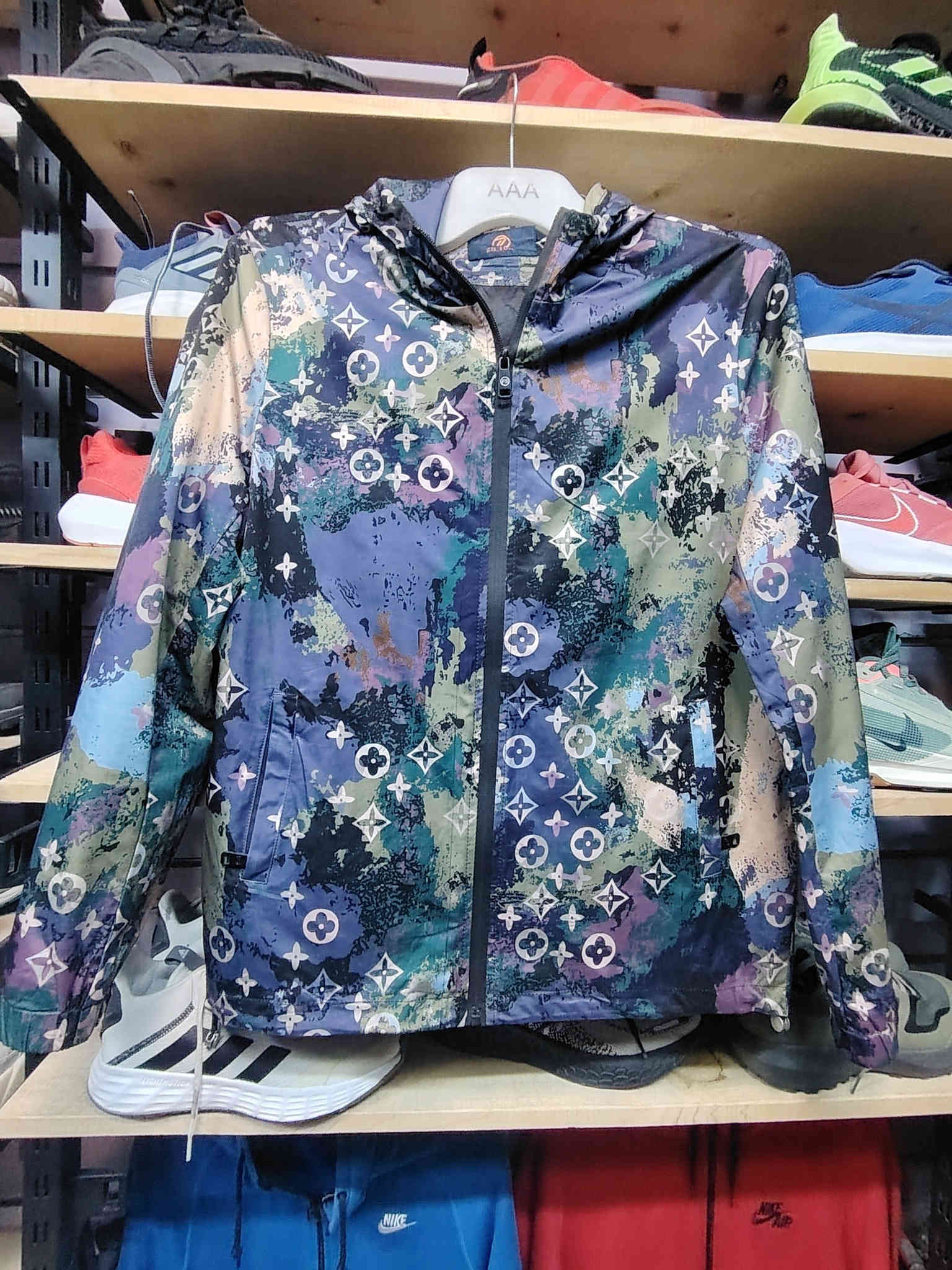 تصفيه الاسبوع

القطع النظافه الفول والاسعار المناسبه

القياس مديم

السعر 15 الف

للتواصل ***********

الباب الشرقى شارع البانكيه

يوجد توصيل خمسة الاف لجميع مناطق العراق
