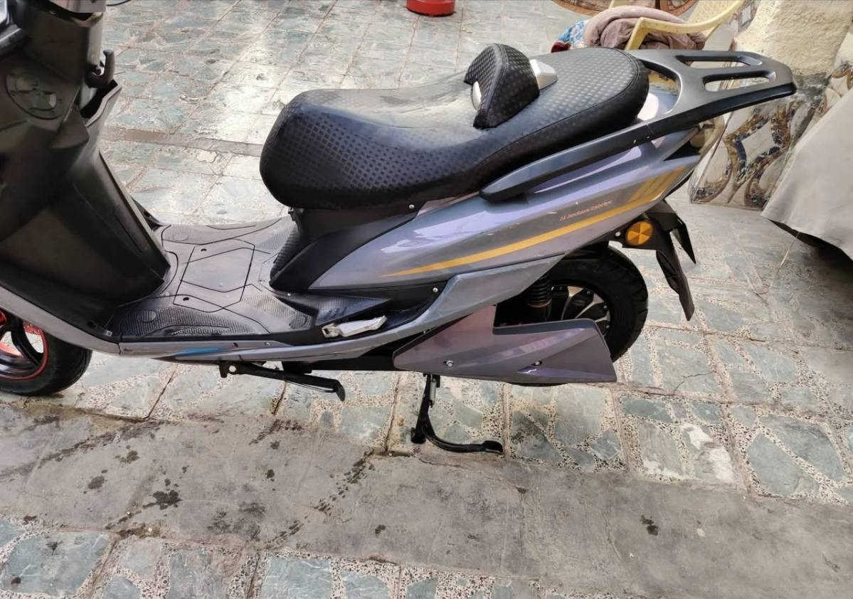 السلام عليكم دراجة شحن 2025 بعدهي زيرو
ماشية 263
بطارية ليثيوم قطعة وحدة ليثيوم
الدراجة استيراد خاص
مكاني بغداد الجديدة
رقم ***********
