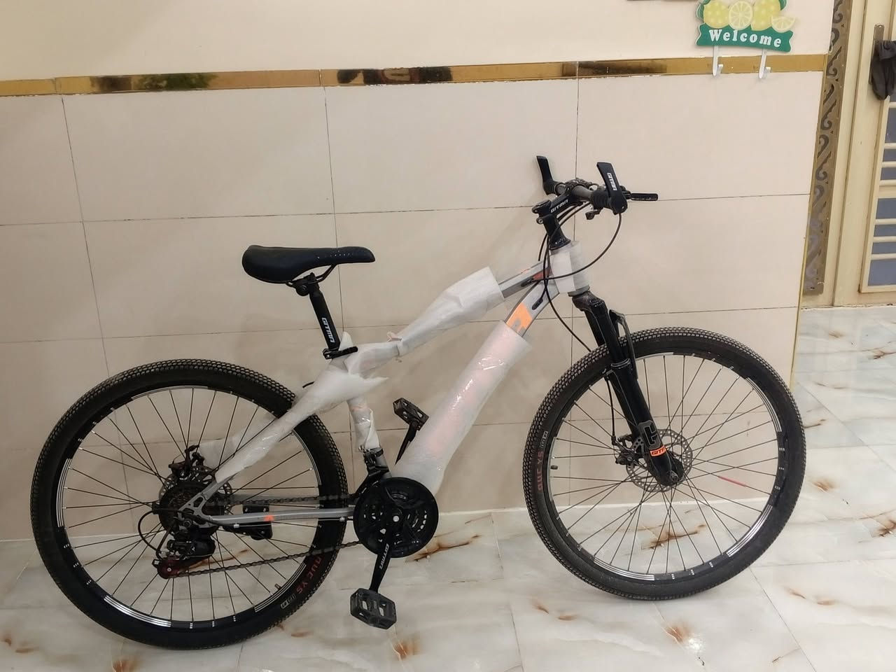 بايسكل للبيع السعر 125 وبي مجال بايسكل جديد  للتواصل الرقم الهاتف ***********1
