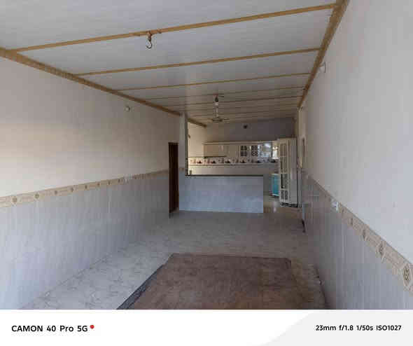 للبيع/ دونم مع بيت زراعي 3غرف سقف سندويچ 700متر عن الشارع العام مي كهرباء /عنوانه الكرامه مقابل معمل الطحين للاتصال 
***********
***********
