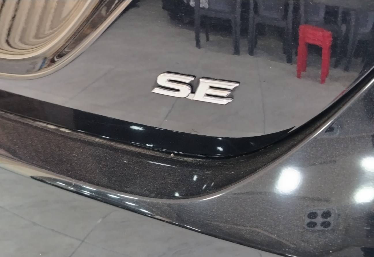 سلام عليكم
 ( بيع فقط )
كامري امريكي
SE
 موديل 2023
 ماشي 32 مايل
 بدون رقم تترقم شمال سياره بيها ثلث قطع و حافت البونيد صبغ بدون دواخل بجم خلف كبس اربك تكمه طاك رقم الشاصي موجود  كير محرك شرط مامفتوح السعر 185 بي مجال قليل مكان السياره دهوك رقم موبايل *********** وتساب دهوك, العراق
