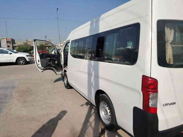 سياره نيسان موديل 25مكينه كبيره كراسي سياحي تحوير تبريد سياره مدوشمن سعرهه 325رقم التصل ***********
***********
