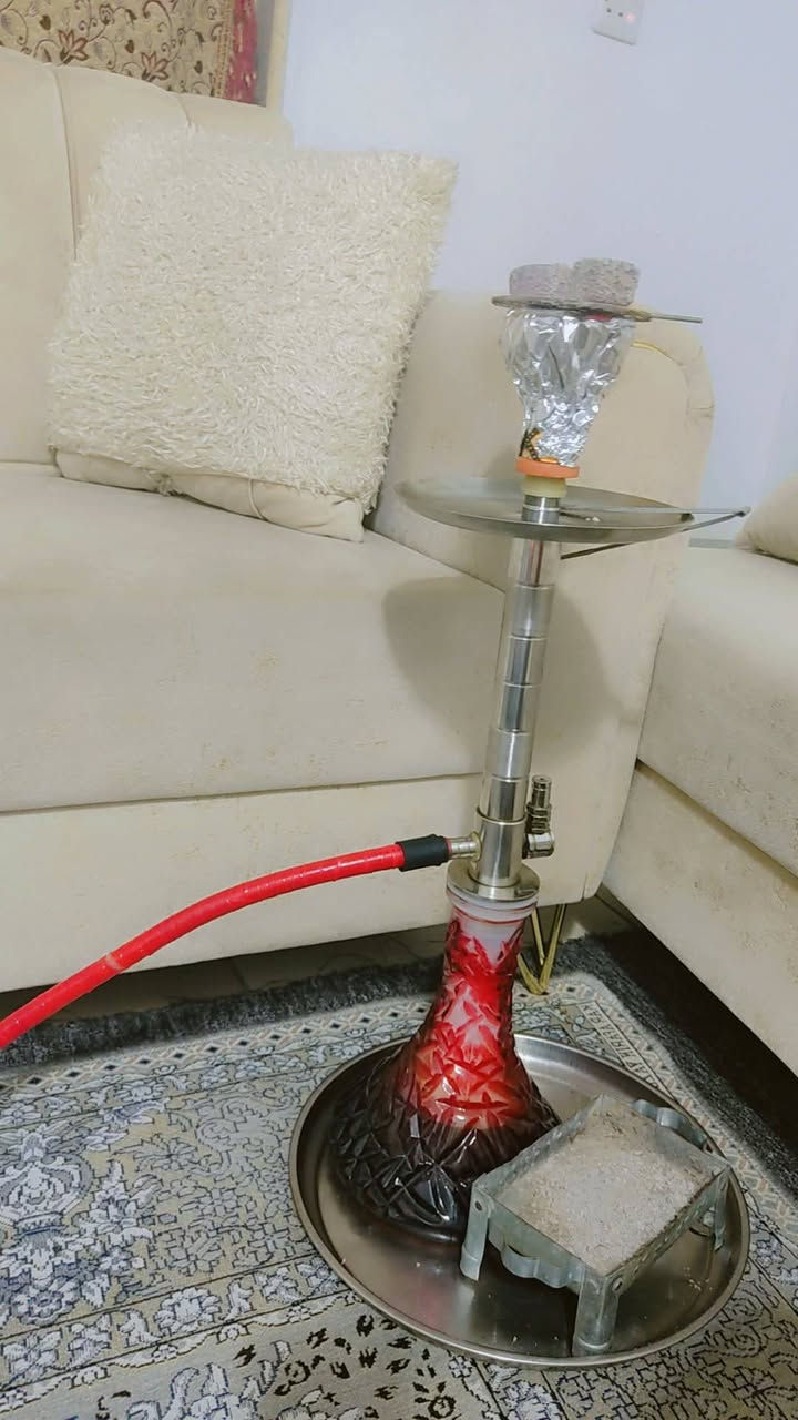 نركيل للبيع بداعي السفر نركيل بعده جديد ما صار 2اشعريت اسم نركيل بابلي موديل جديد و دخن تخبل اني أدخن بيه إنكليزي سعر 50 وبيه مجال شراي اتوصل على واتساب ***********
