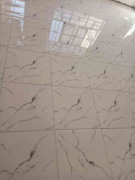 خلفه تطبيك ارضيات وبايات درج
*********** حمودي 
متواجد خاص واتساب 
متفرغ حاليا
