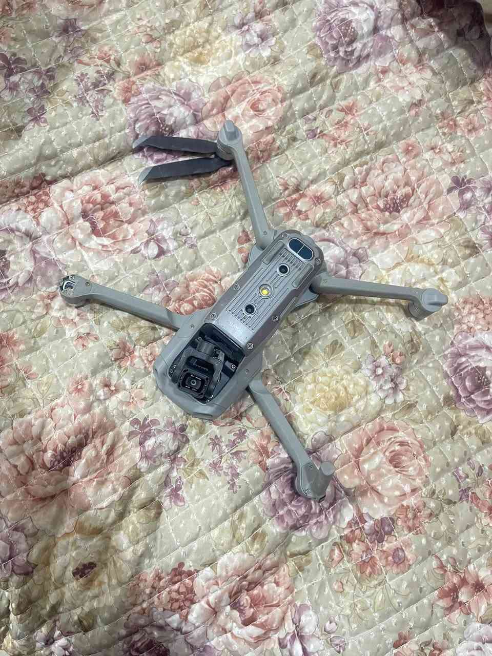 درون مافك AIR2
لبيع  تشوش عليه  وكعت بستان مو على صبه  ابيعها على وضعها  وياها ملحقاتها كامله وريشات هم بيها مشتريلها. يعني تأخذها تصلحها وتشتغل عندك


**إذا كنت صاحب هذا الإعلان وتريد حذفه لأي سبب، رجاءا أرسل رسالة إلى الدعم الفني**