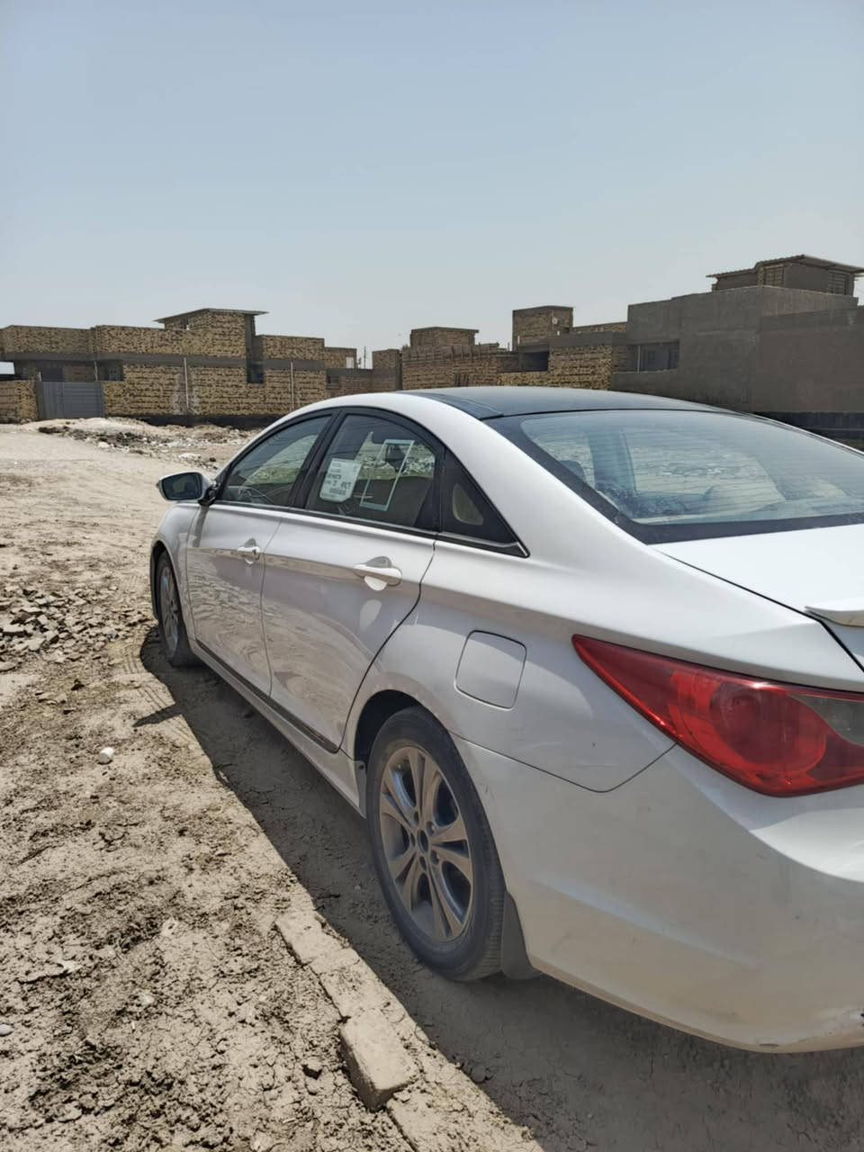 السلام عليكم أحبتي
سوناتا للبيع موديل 2011
محرك  كير كفاله عامه ترايك البصره
شاشه كامره 
مرئ شفط 
حساس خلفي
 تخم تاير 
تبريد 
كفاله عامه بيه فقط يم البنراما صار شلون الخايس بتكم من يم جامه الخلفيه وسويته والباقي كفاله
وسياره خير من الله 
مكان بابل 
رقم ***********
