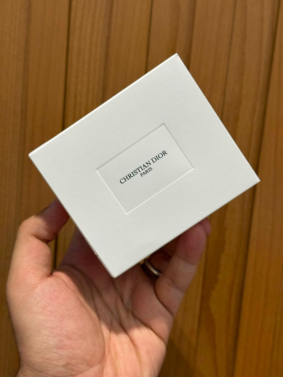 Dior Mini Set 🕯️
صابون سائل لليدين والجسم 
شمعة صغيرة
80 الف


**إذا كنت صاحب هذا الإعلان وتريد حذفه لأي سبب، رجاءا أرسل رسالة إلى الدعم الفني**