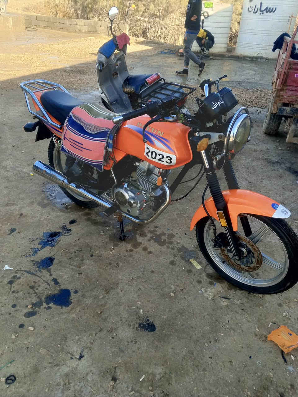 السلام عليكم دايون عضم
موديل 23 دراجه خير من الله مكان طوريج الخيرات السعر مليون او 300 أو بيه مجال رقم راعيه ‏‪0783 846 2441‬‏
