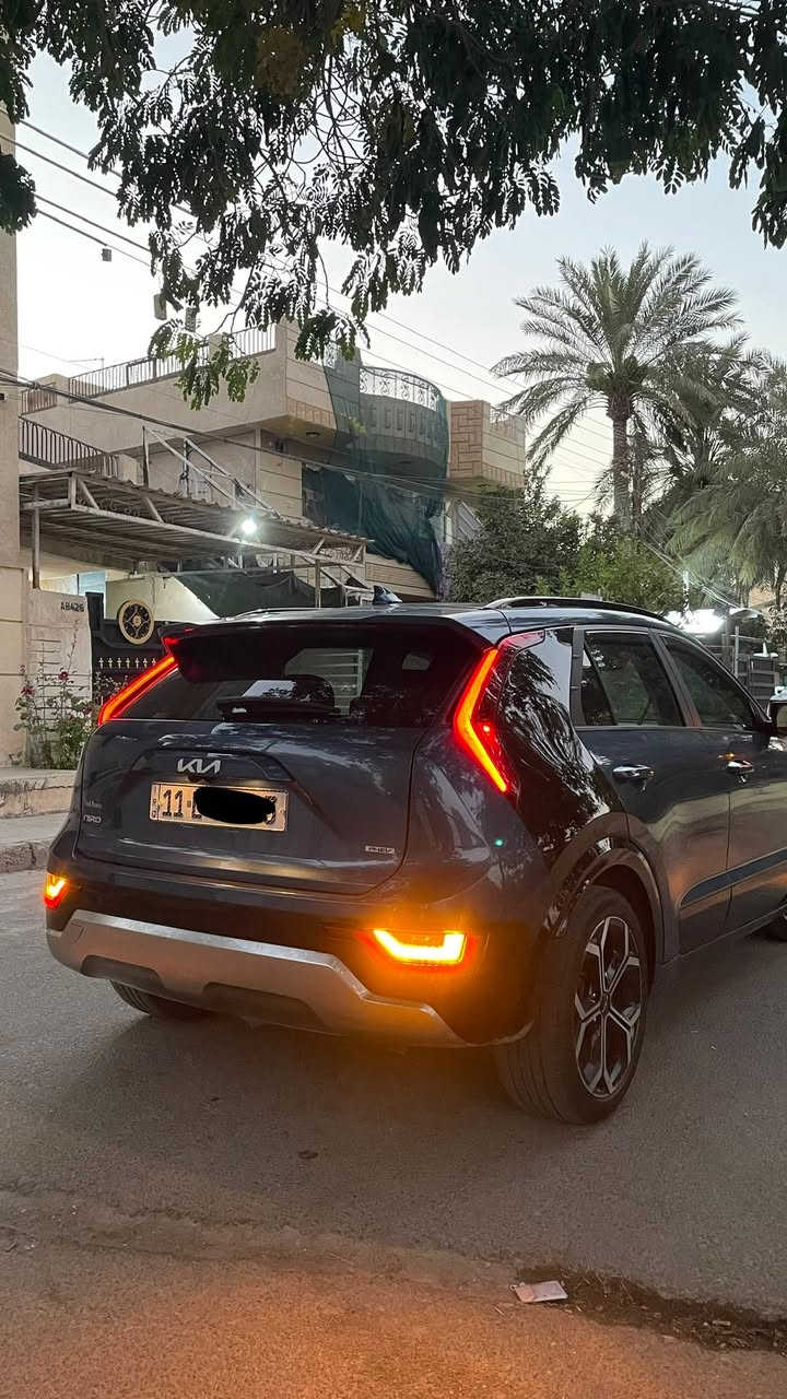 كيا نيرو 2024 هايبرد+plugn 

اعلى صنف بل نيرو 

رقم بغداد. الجديد باسمي

عداد المشي 35 الف كيلو 

بدون اي صبغ سياره فقط قطعه تبديل بلادي نفس لون

مواصفات
بصمات 
سلايد روف
كشن جلد
كشن تدفئه وتبريد
تشغيل عن بعد 
Auto hold+كامرات محيطيه 360درجه 
Ev mode

لايت زنون led

صندوك كهرباء ⚡️ 

مري قلاب 

بلكن  plung +هايبرد+بانزين

وبدون اي دواخل بدون شاصي ولغد 

مكان سياره بغداد الدوره

السعر 155$وقابل التفاوض

***********

***********
