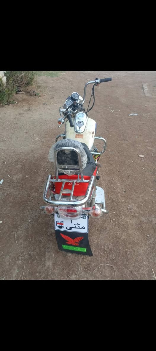 تيموته للبيع مويل ٢٠١٧ دراجه اوراق ظايعات كلك جاهزه كهربيات كله شده جديده عوزه بس باتري دراجه هندر واحد مكاني نصر سعر 250  وبيه مجال قليل   ***********
