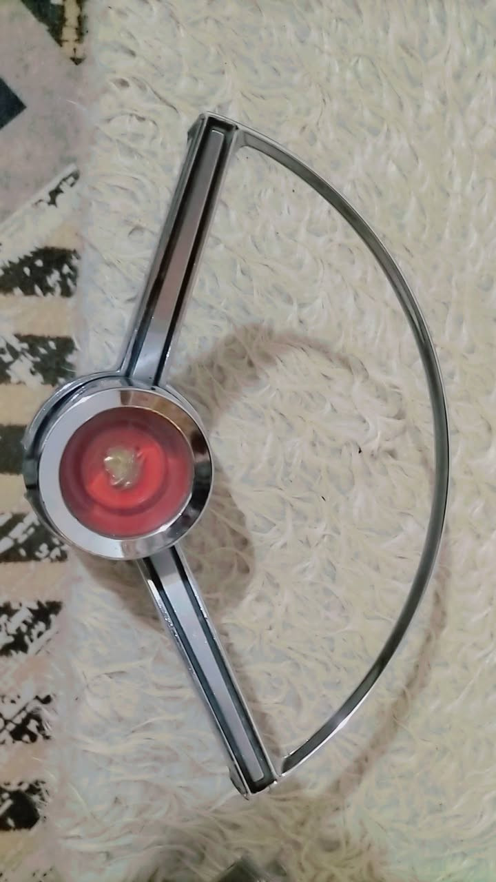 السلام عليكم شباب تحويره ١٤ تاير سنترا جديد نضافه مية بلمية تاير ماساحك ع كاع ويل سلبرتي شرررط الفحص والبلنص لاعواج ولا ركله وسيبايه حيدر سحارة  انتاج جديد فحص زوج درك البيع  مكاني النجف   😊❤️ ***********
***********
