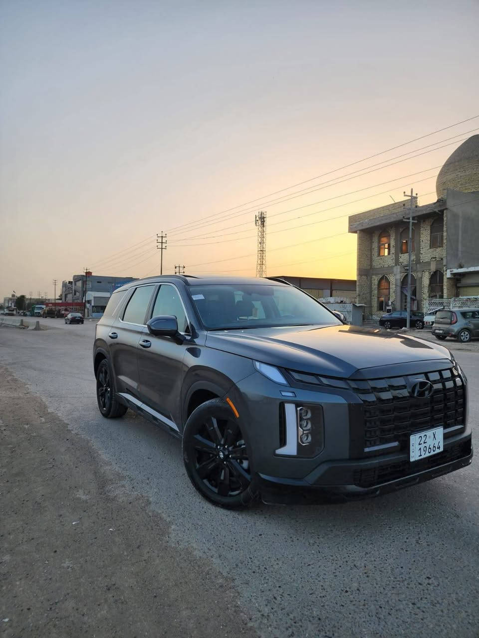 السلام عليكم للبيع فقط 
هيونداي بلاسايد فئهXRT ٢٠٢٥  وارد امريكي حادثه طخه خفيفه بلدعاميه فقط بدون صبغ كفاله اخت الكلين
ايرباك استيرن ودشبول كفاله من الصبغ والظربه ماشيه ١٥ الف مايل ورقم شاصي وي صور تأكد بنفسك
مواصفات 
محرك ٦ سلندر ٣٨٠٠
4×4 فورويل 
وظعيات قياده 5
بصمه تشغيل وابواب وتشغيل عن بعد 
فتحه سقف سلايد 
تبريد ٣قطع 
مري شفط وقلاب +اشاير بلمري 
كشنات جلد +كشنات كهرباء +تدفئه بلكشن 
4 كامرات محيطيه ٣٦٠ درجه 
شاشه كبيره متصله متغير الوضعيات 
7راكب كشنات منفصل VIP 
لايت ٣ عدسات+اناره LED
جنطه كهرباء رادار امامي خلفي جانبي توقف ذاتي تحديد مسار قياده ذاتيه وباقي مواصفات معروفه رقم اربيل دولي بأسمي سنويه وهزه جديده تحويل مباشر 
السعر 320 ورقه وبيه مجال بسيط بعد المعاينه مكاني بغداد قرب علوه الرشيد 
اي استفسار اتصل, ***********
                           ***********
