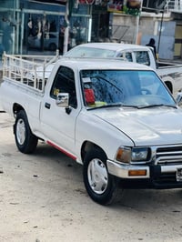 توێتا مۆدێل ١٩٩١رەقەم جونوبە سەنەوی جنوبی لەگەلایە مەکینە سێ وای ٦گێڕە...