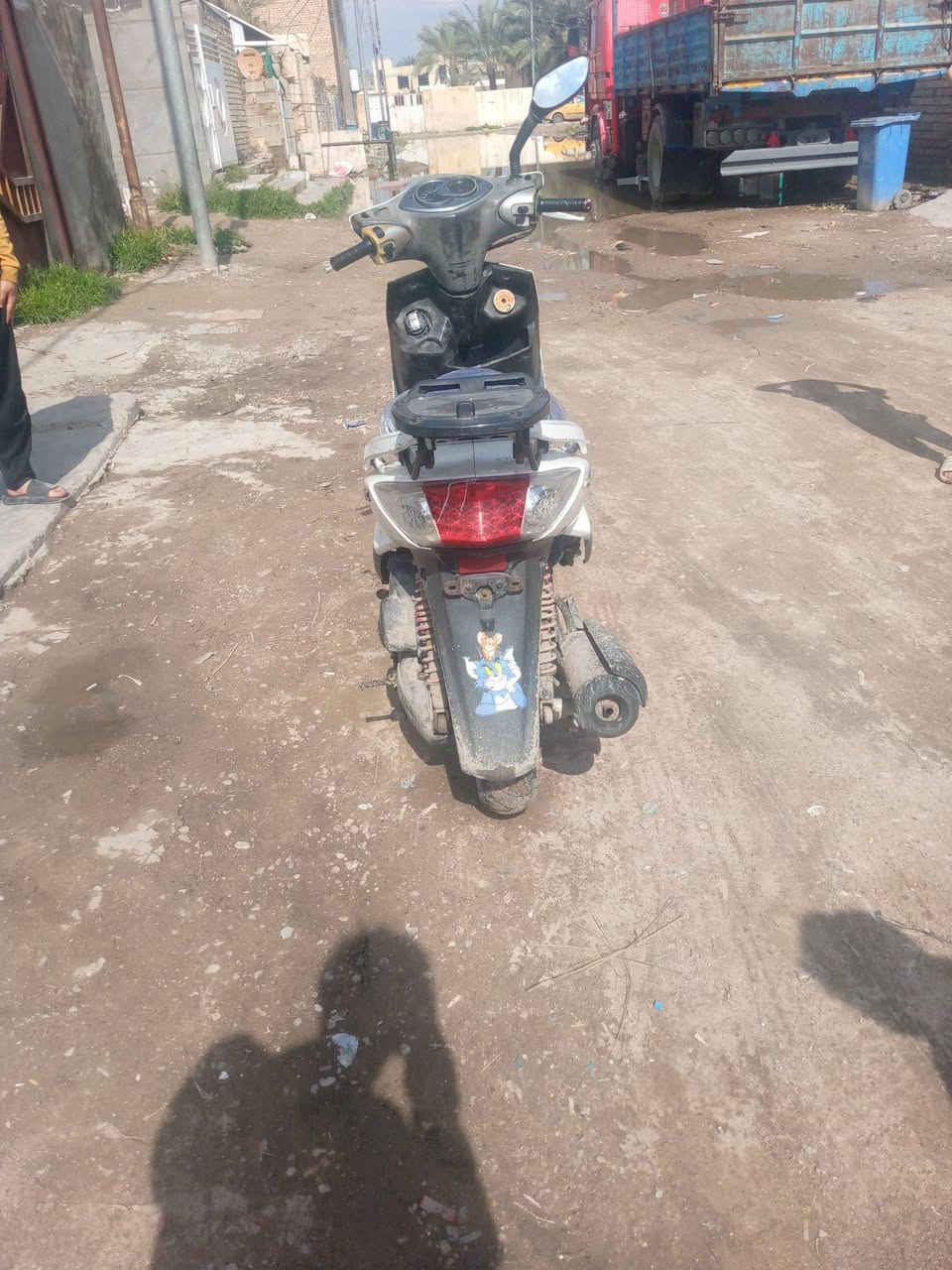 السلام عليكم سكنس فحل ياباني شغاله نكره شوكت ماتجي  نقصه بس تريشة وحدة وحاضن الجوة التانكي كهربائيات كله شغاله  شلعه ومعدل دراجه جاهزه مكاني بغداد تاجي ***********
السعر 450 وبيها مجال بسيط
